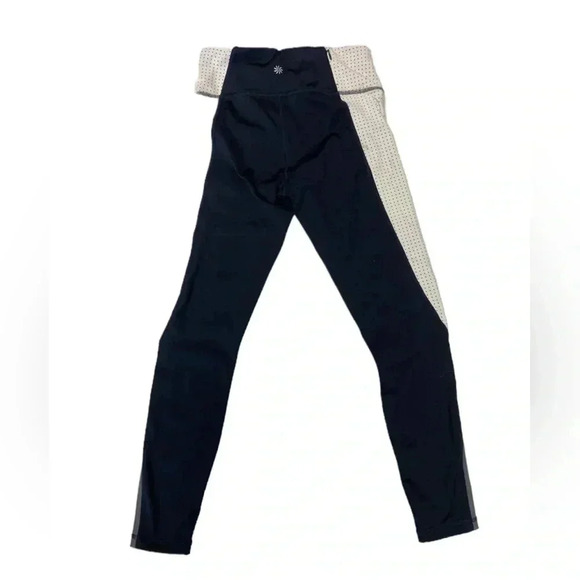 Athleta Elation Crop 7/8 Tight Leggings  Yoga White
Navy Blue Size XS - Picture 6 of 14